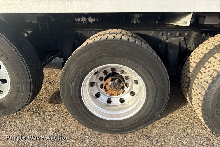 image for item EG1896 2015 Freightliner 114SD vacuum truck