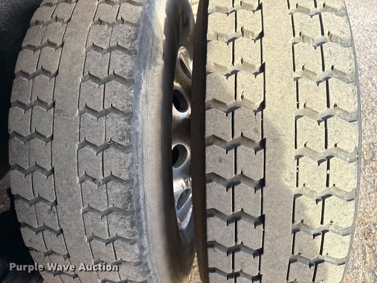 image for item EG1896 2015 Freightliner 114SD vacuum truck