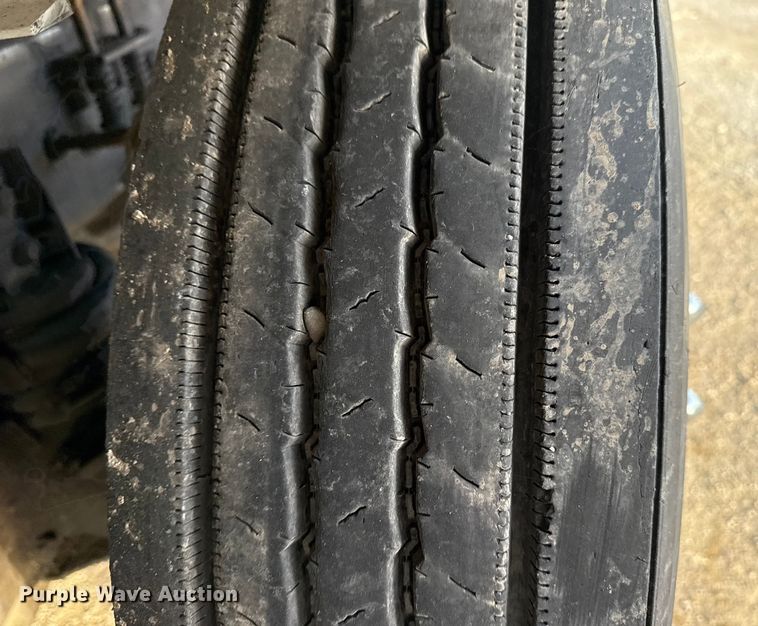 image for item EG1896 2015 Freightliner 114SD vacuum truck