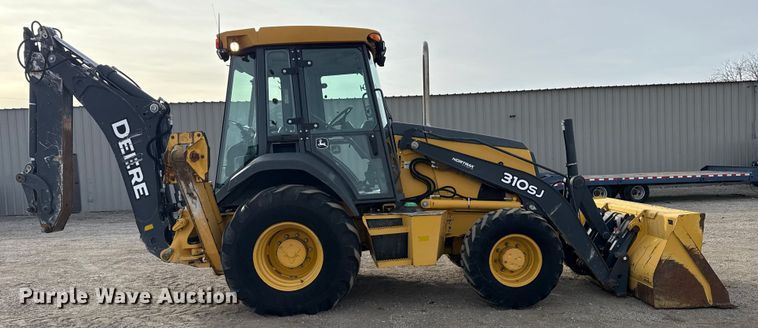 image for item EG1903 2011 John Deere 310SJ backhoe