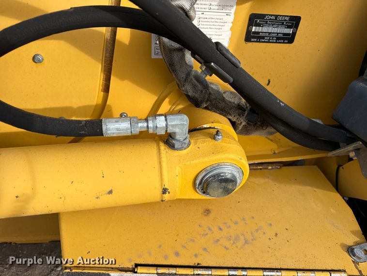 image for item EG1903 2011 John Deere 310SJ backhoe