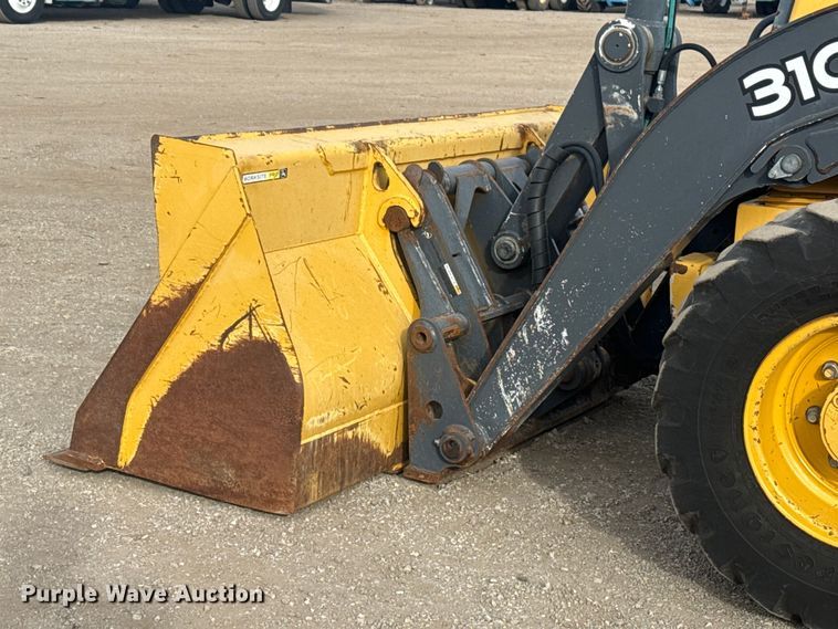 image for item EG1903 2011 John Deere 310SJ backhoe