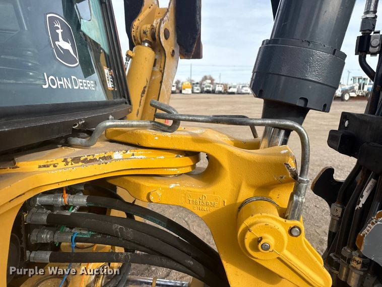 image for item EG1903 2011 John Deere 310SJ backhoe