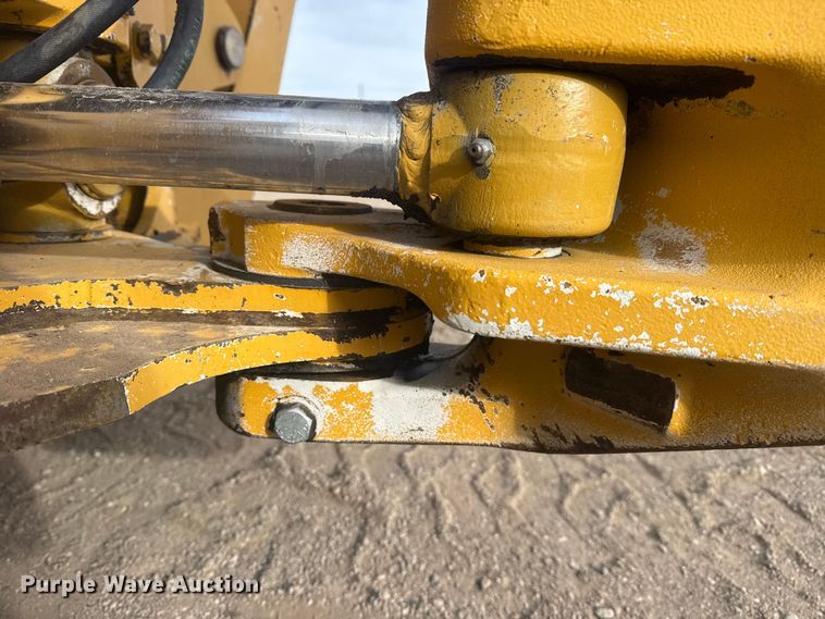 image for item EG1903 2011 John Deere 310SJ backhoe