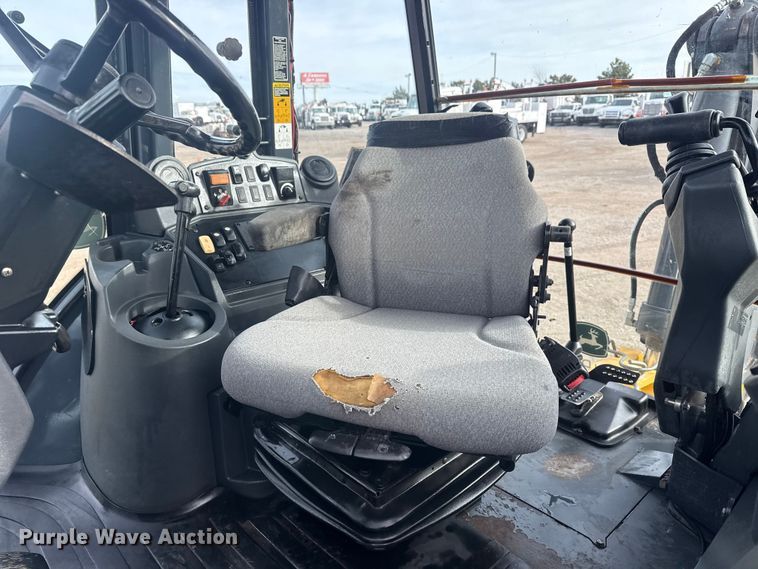 image for item EG1903 2011 John Deere 310SJ backhoe