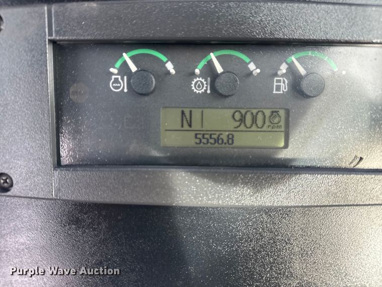 image for item EG1903 2011 John Deere 310SJ backhoe