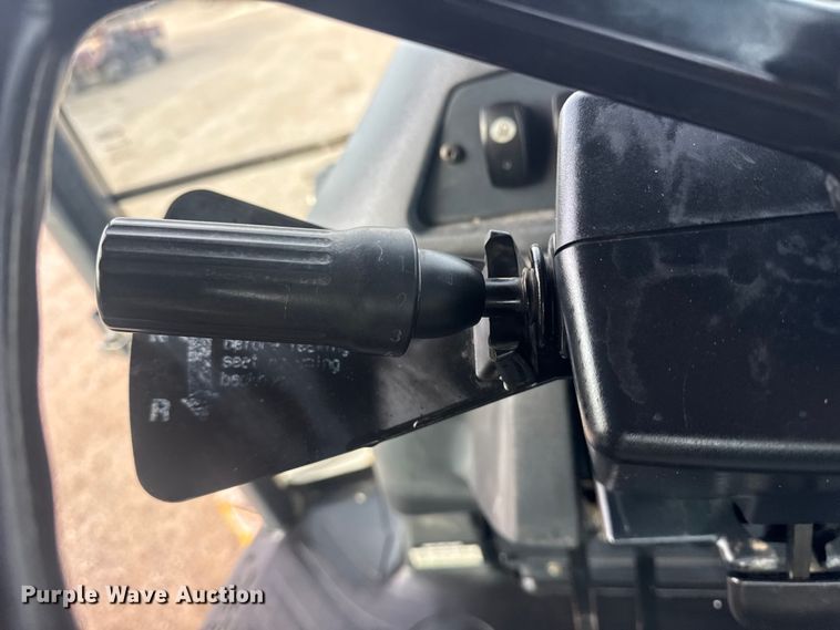 image for item EG1903 2011 John Deere 310SJ backhoe