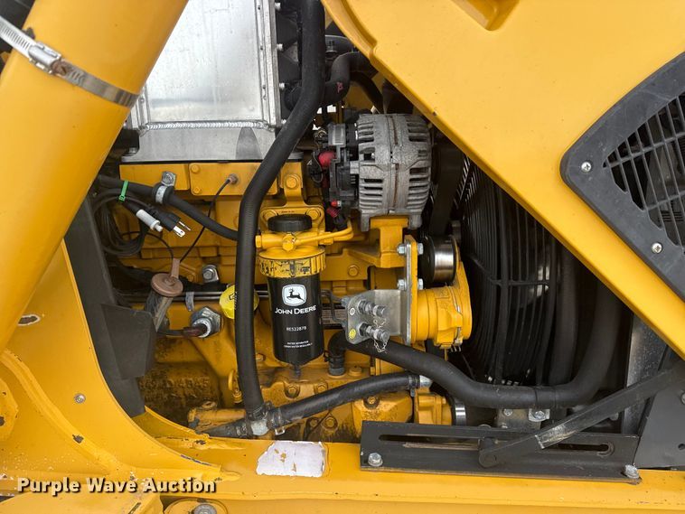 image for item EG1903 2011 John Deere 310SJ backhoe