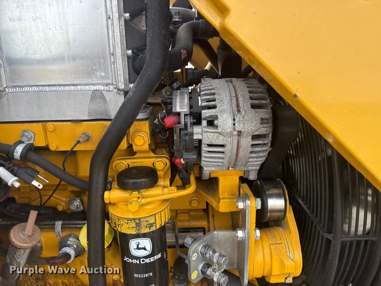 image for item EG1903 2011 John Deere 310SJ backhoe