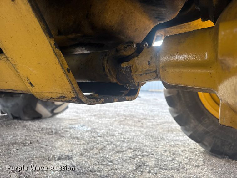 image for item EG1903 2011 John Deere 310SJ backhoe