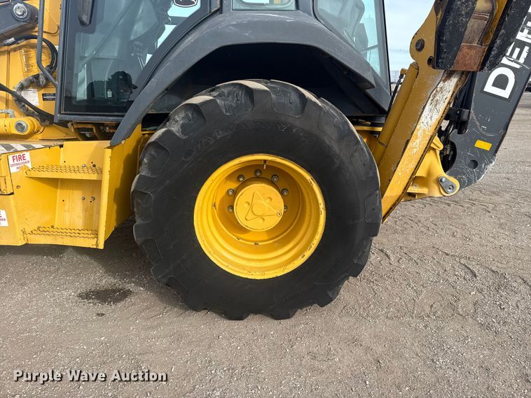 image for item EG1903 2011 John Deere 310SJ backhoe