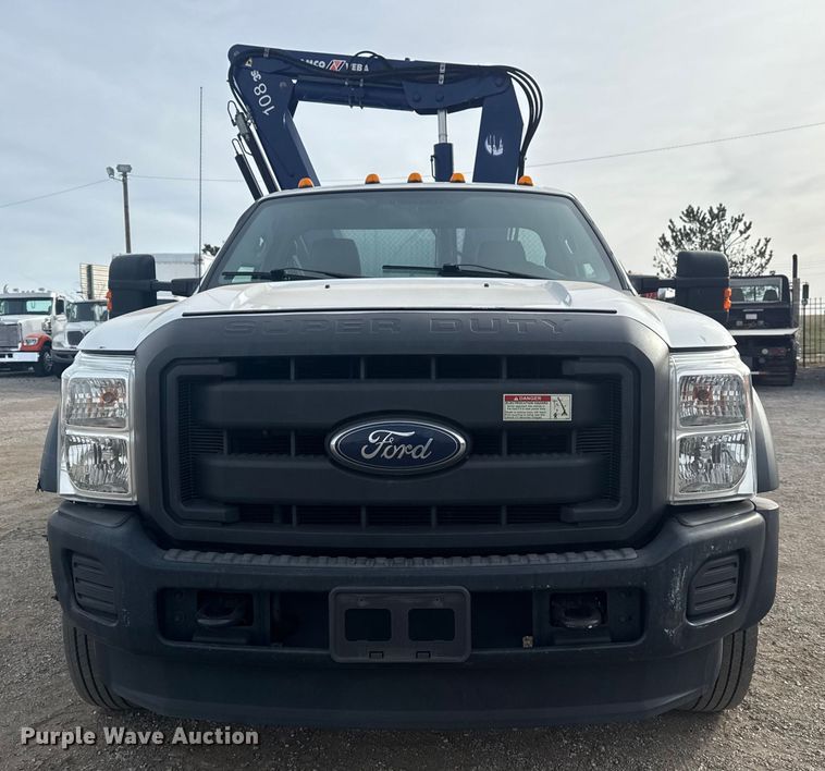 image for item EG1904 2015 Ford F550 flatbed truck