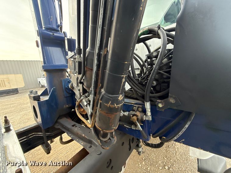 image for item EG1904 2015 Ford F550 flatbed truck