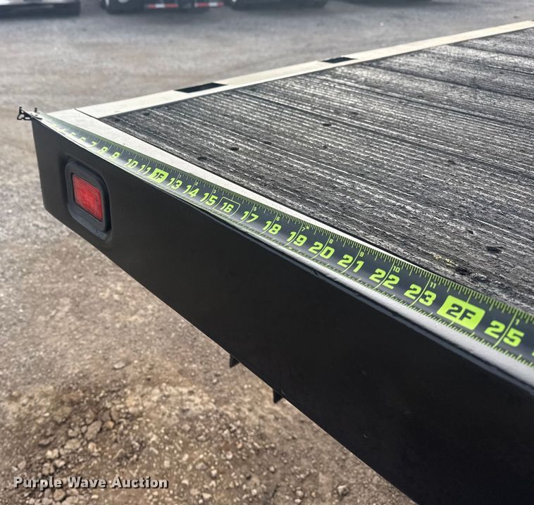 image for item EG1904 2015 Ford F550 flatbed truck