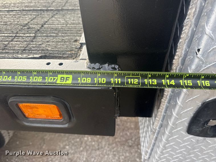 image for item EG1904 2015 Ford F550 flatbed truck