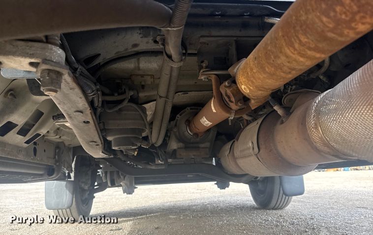 image for item EG1904 2015 Ford F550 flatbed truck