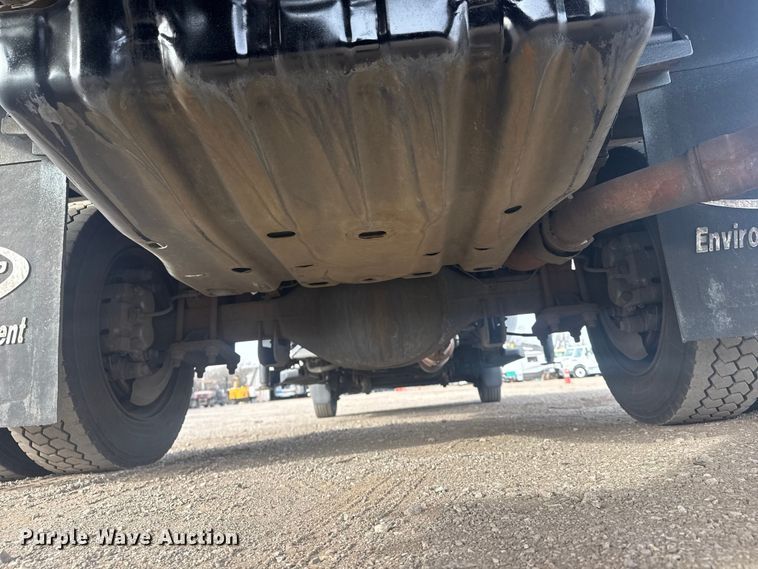 image for item EG1904 2015 Ford F550 flatbed truck