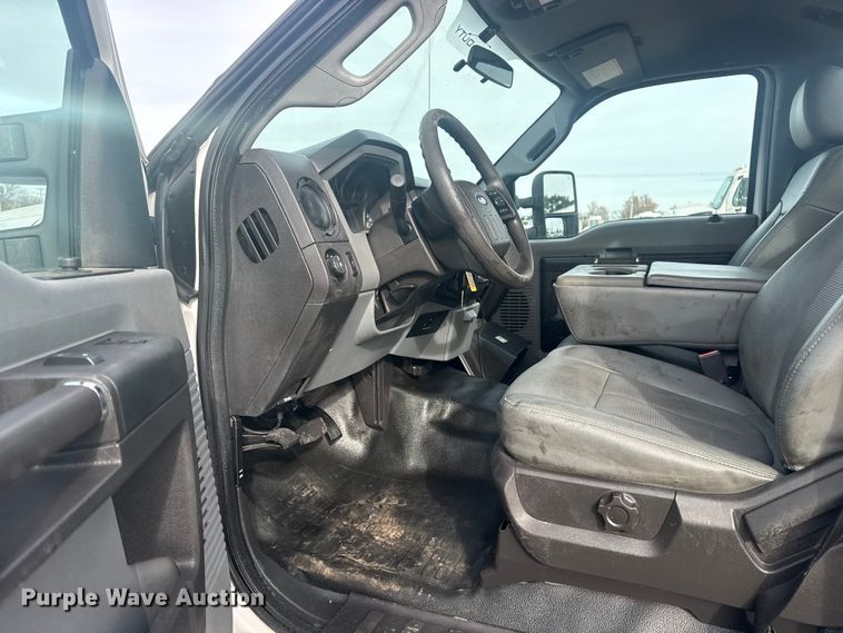 image for item EG1904 2015 Ford F550 flatbed truck