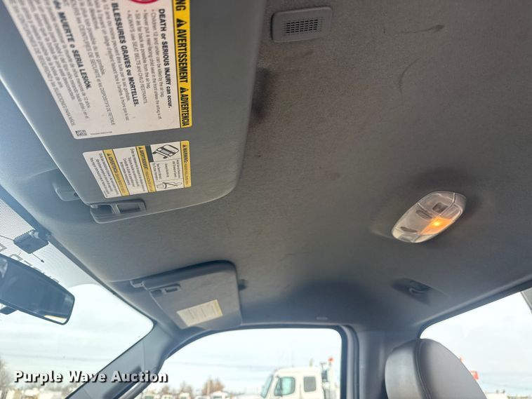 image for item EG1904 2015 Ford F550 flatbed truck