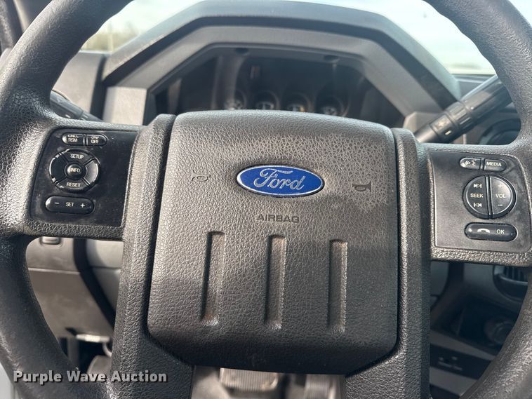 image for item EG1904 2015 Ford F550 flatbed truck