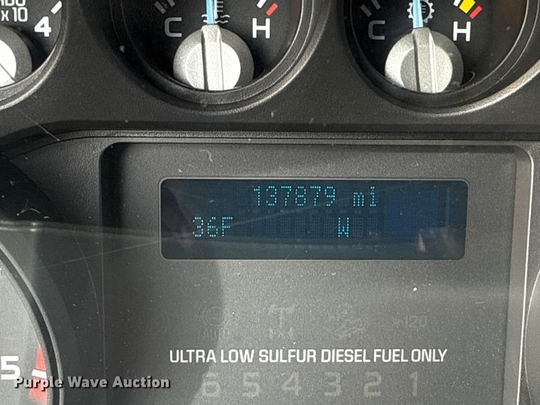 image for item EG1904 2015 Ford F550 flatbed truck