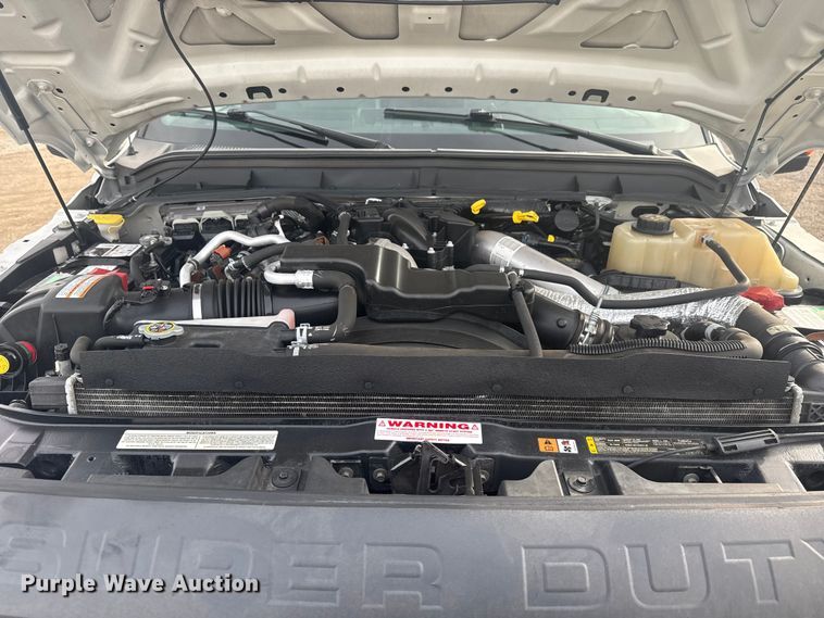 image for item EG1904 2015 Ford F550 flatbed truck