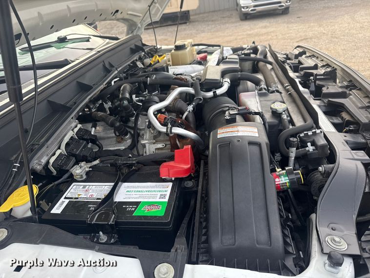 image for item EG1904 2015 Ford F550 flatbed truck