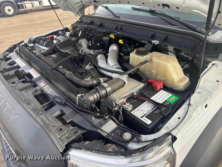 image for item EG1904 2015 Ford F550 flatbed truck