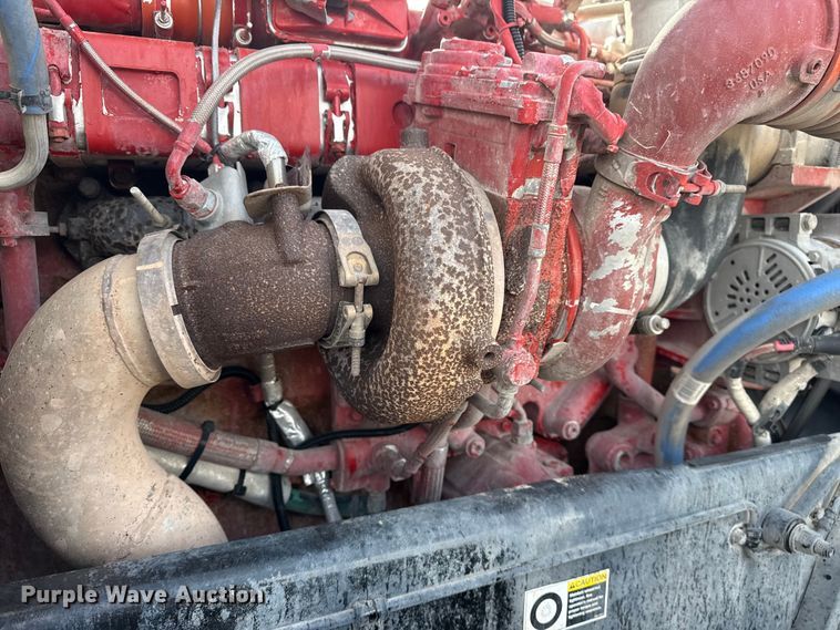 image for item EG1907 2012 Peterbilt 367 crane truck