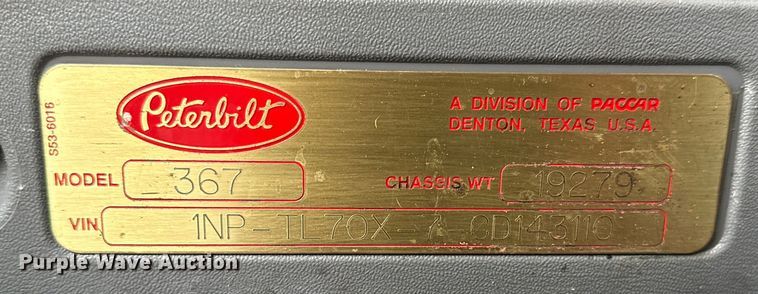 image for item EG1907 2012 Peterbilt 367 crane truck