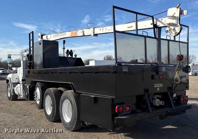 image for item EG1908 2003 Mack RD crane truck