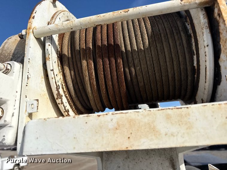 image for item EG1908 2003 Mack RD crane truck