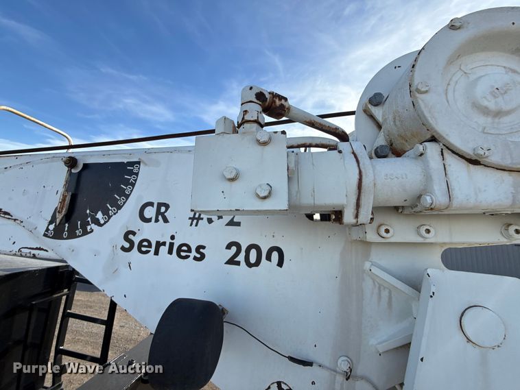 image for item EG1908 2003 Mack RD crane truck