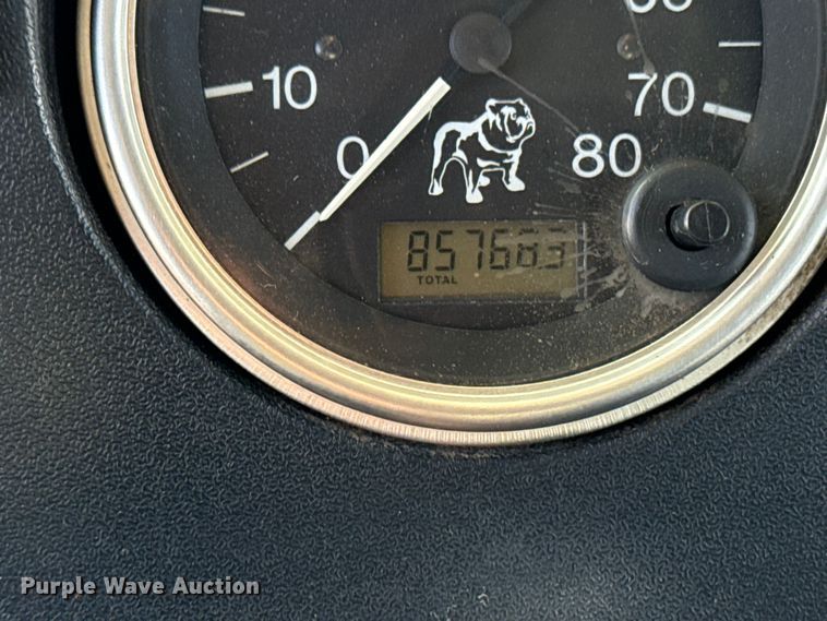 image for item EG1908 2003 Mack RD crane truck