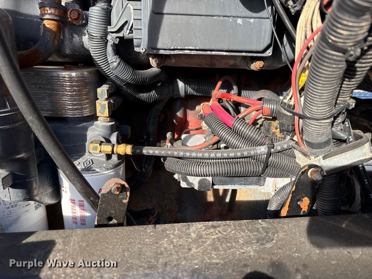 image for item EG1908 2003 Mack RD crane truck