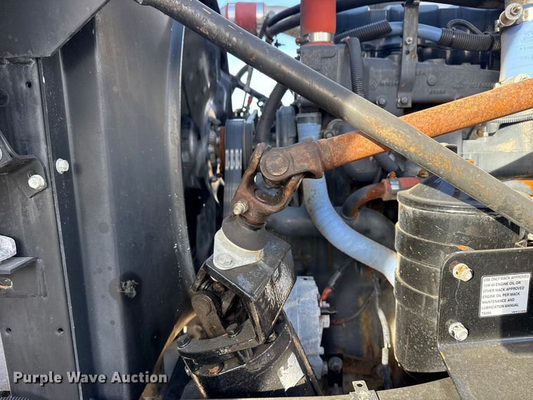 image for item EG1908 2003 Mack RD crane truck