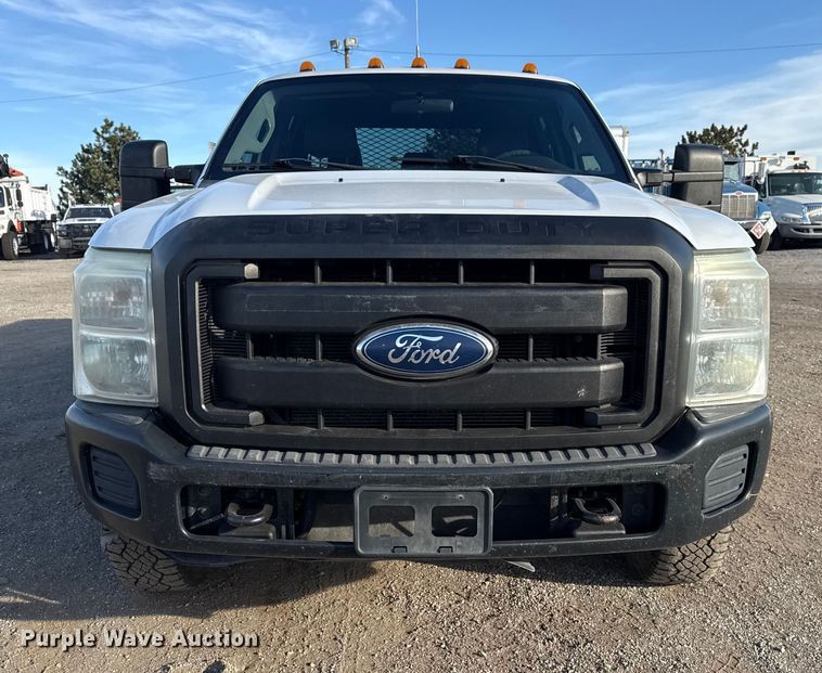 image for item EG1909 2011 Ford F350 Super Duty utility bed pickup truck