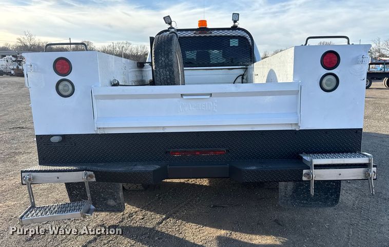 image for item EG1909 2011 Ford F350 Super Duty utility bed pickup truck