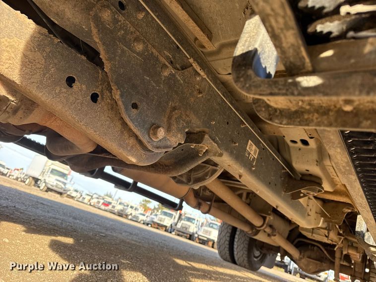 image for item EG1909 2011 Ford F350 Super Duty utility bed pickup truck