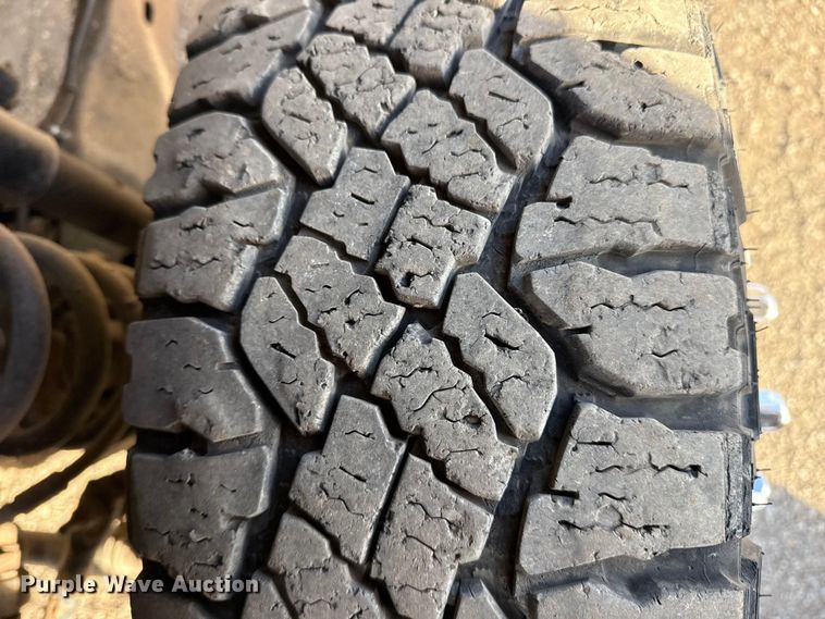 image for item EG1909 2011 Ford F350 Super Duty utility bed pickup truck