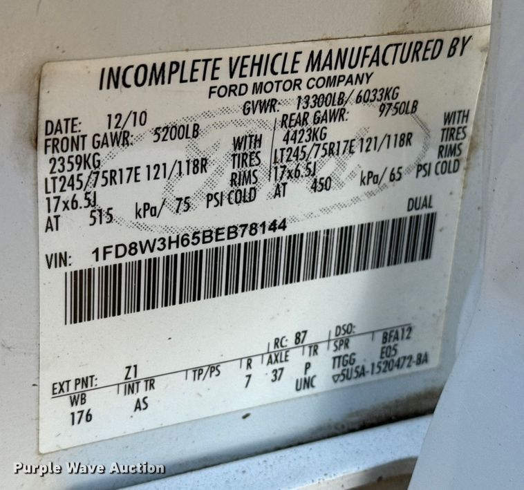 image for item EG1909 2011 Ford F350 Super Duty utility bed pickup truck