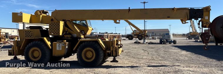 image for item EG8312 1989 Grove Manufacturing RT-528C crane