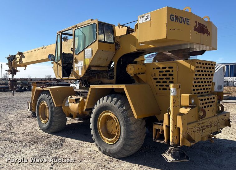 image for item EG8312 1989 Grove Manufacturing RT-528C crane