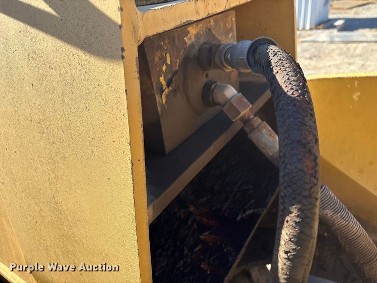 image for item EG8312 1989 Grove Manufacturing RT-528C crane