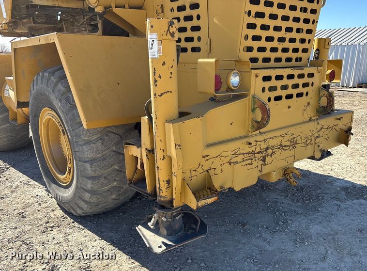 image for item EG8312 1989 Grove Manufacturing RT-528C crane