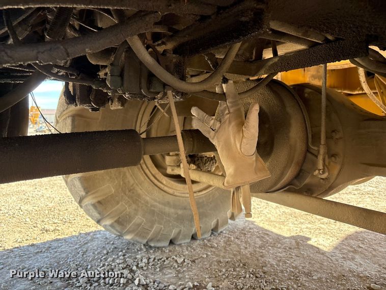 image for item EG8312 1989 Grove Manufacturing RT-528C crane