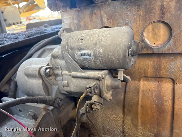 image for item EG8312 1989 Grove Manufacturing RT-528C crane