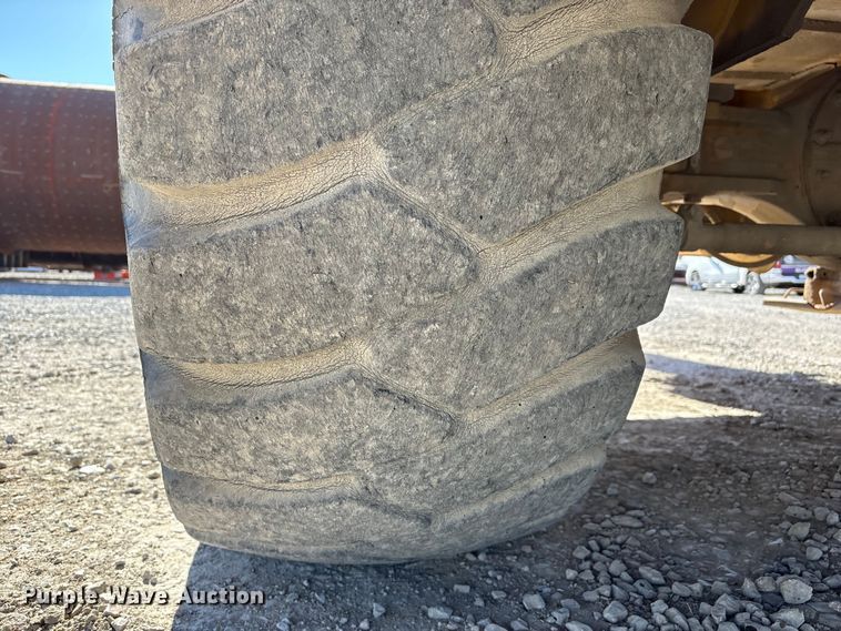 image for item EG8312 1989 Grove Manufacturing RT-528C crane