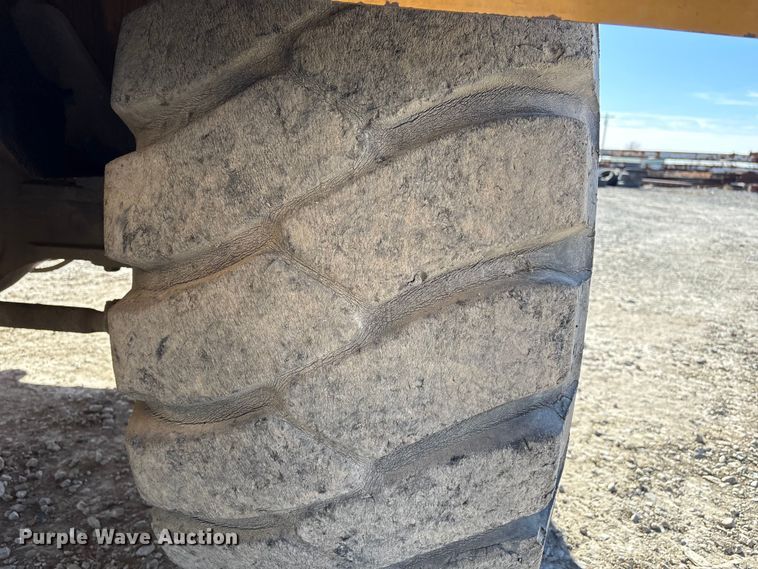 image for item EG8312 1989 Grove Manufacturing RT-528C crane