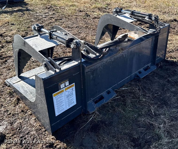 image for item EN0131 2025 Wolverine GB-11-72W skid steer grapple bucket
